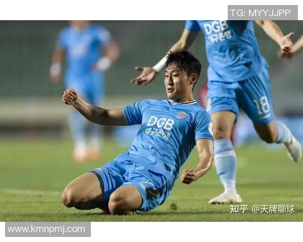 巨星华丽转场化身足球开启绿茵奇幻新篇章