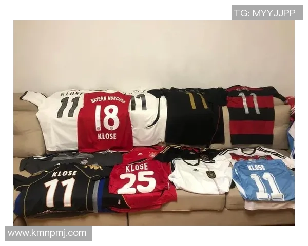 全球足球历史上著名的9号球星盘点与传奇足迹回顾 全球足球历史上著名的9号球星盘点与传奇足迹回顾