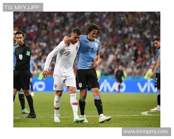 天堂再聚绿茵传奇盛大葬礼送别足球巨星永恒荣耀