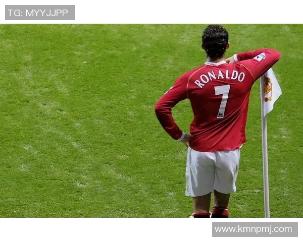 退役足球巨星再掀热潮引发球迷怀旧与新时代体育精神探讨